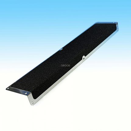 nez-marche-antiderapant-aluminium-noir