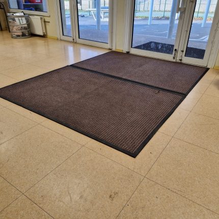 tapis_entree_marron-antisalissure